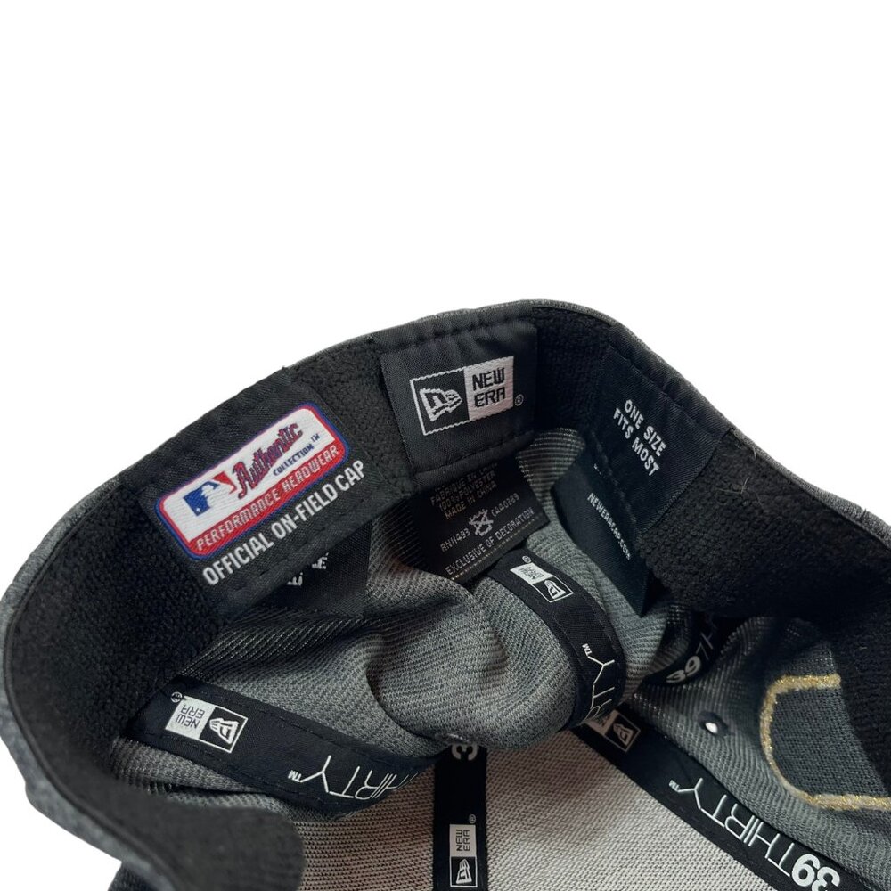 New Era Cubs World Series Champions Hat Cap‎ Snack Back Adjustable Black Gray - Picture 4 of 6